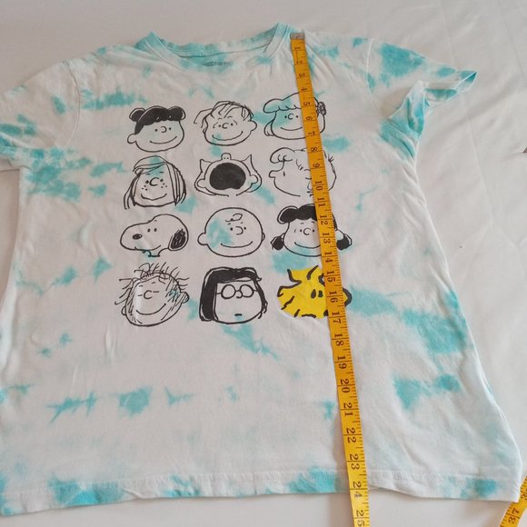 Charlie Brown and the  Peanuts gang Tie dye Tee size Small - Picture 5 of 7